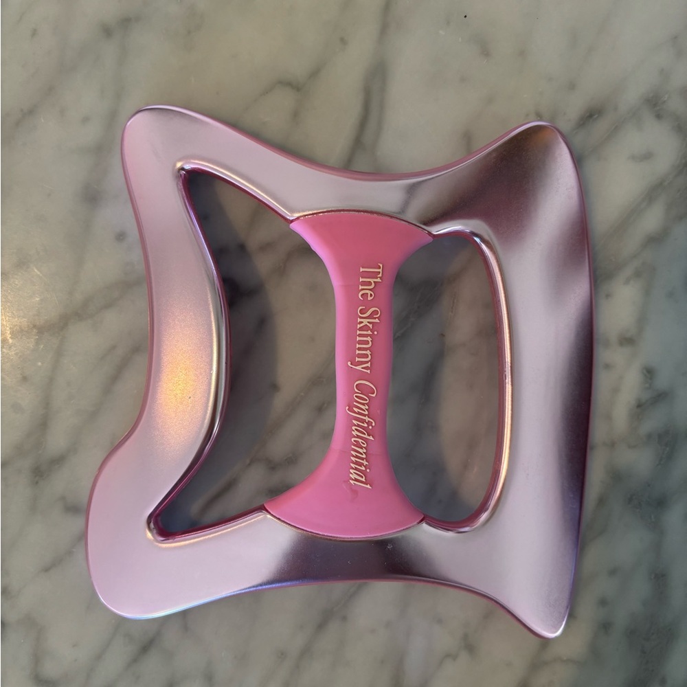 The Skinny Confidential Pink Face Mask Accessory